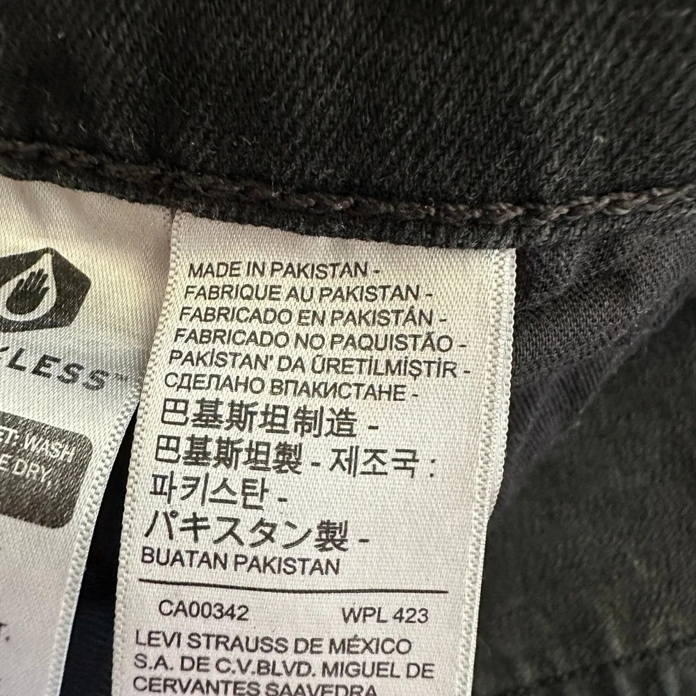 Levi's Premium 502‎ Regular Taper Black Denim Jeans Mens 32 Grunge Streetwear